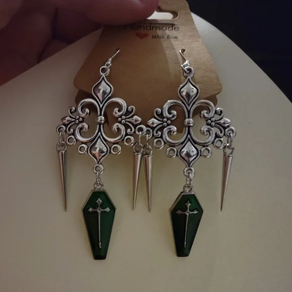 Green Coffin Dangle Earrings w/ Silvertone Spikes Gothic Handmade Punk Emo Goth - Picture 8 of 10